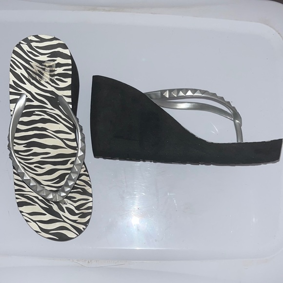Shoes - Zebra wedge flip flops